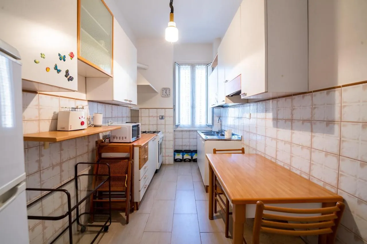 Piazza Carracci Apartment Rome