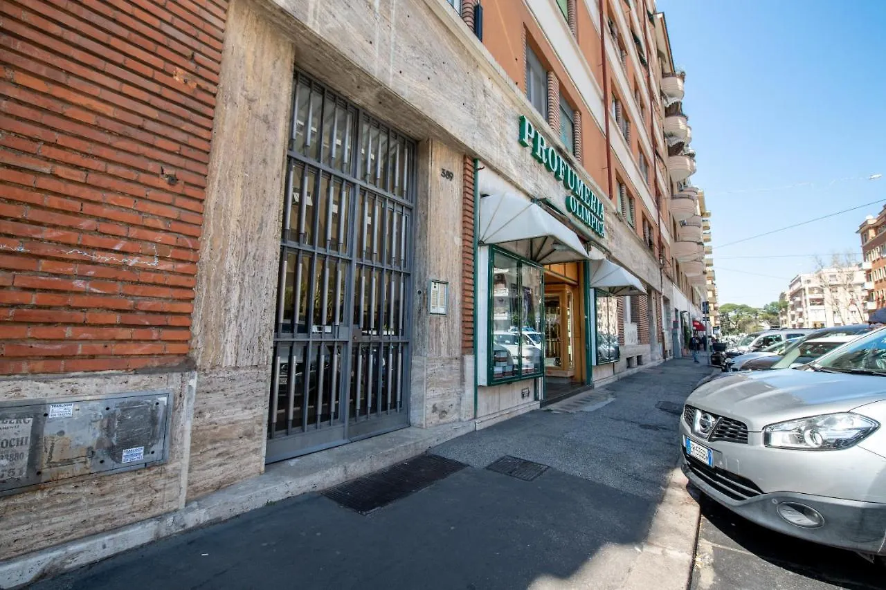 Piazza Carracci Apartment Rome