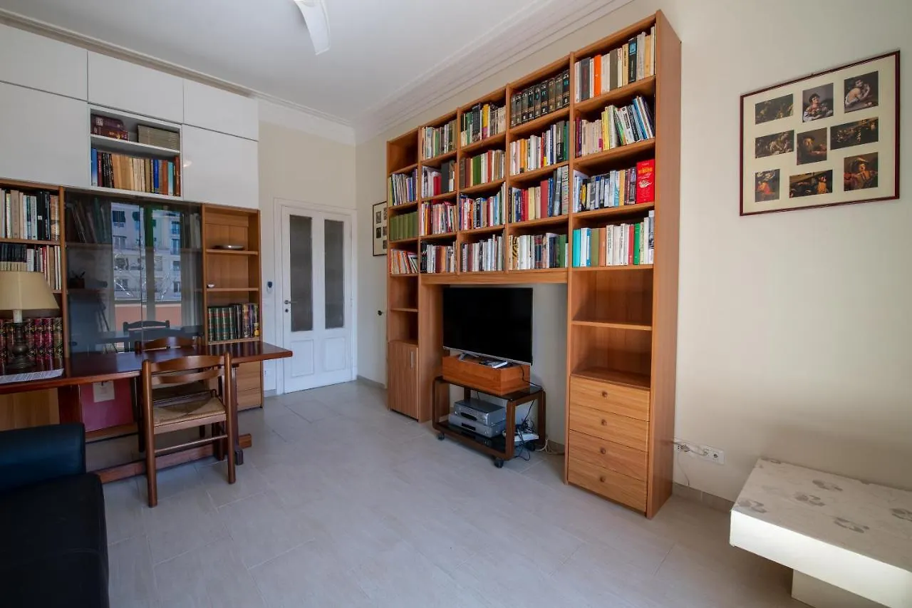 Piazza Carracci Apartment Rome